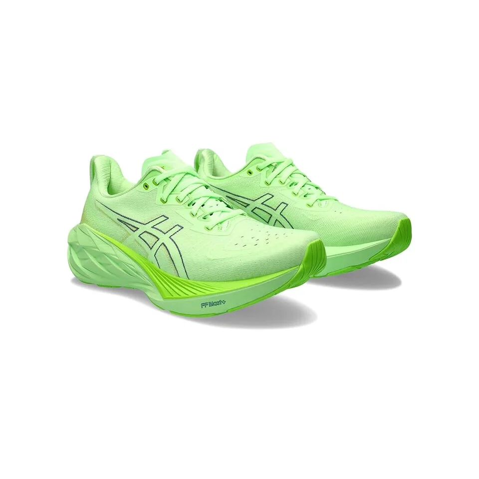 ASICS Novablast 4 in Illuminate