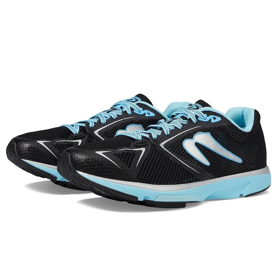 Newton Distance 12 in Black / Aqua