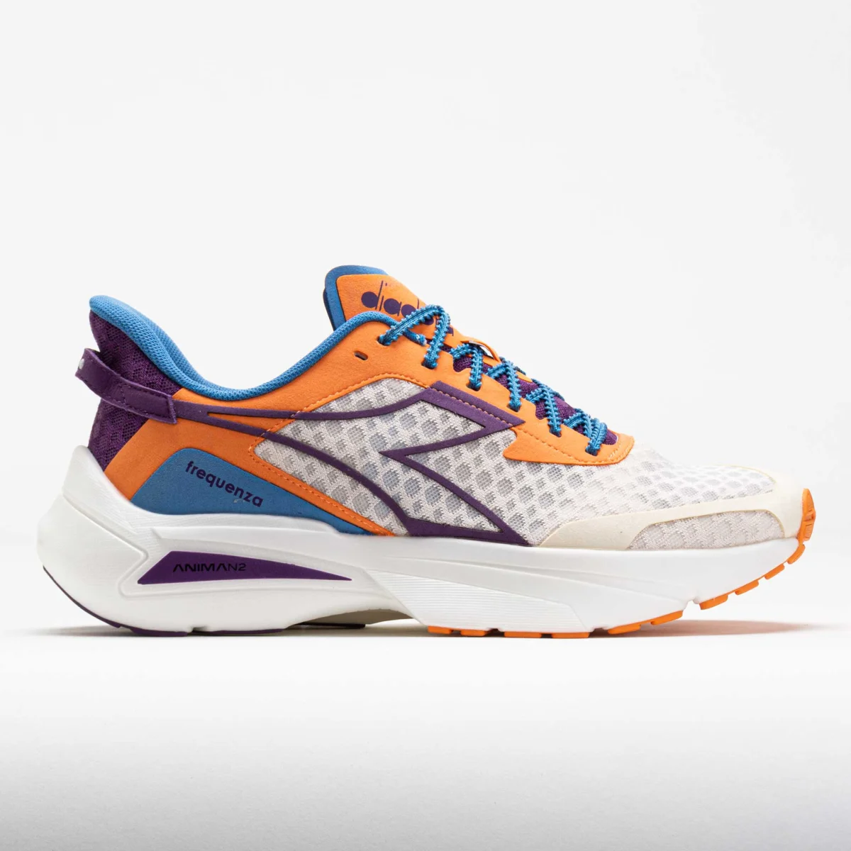 Diadora Frequenza in Whisper