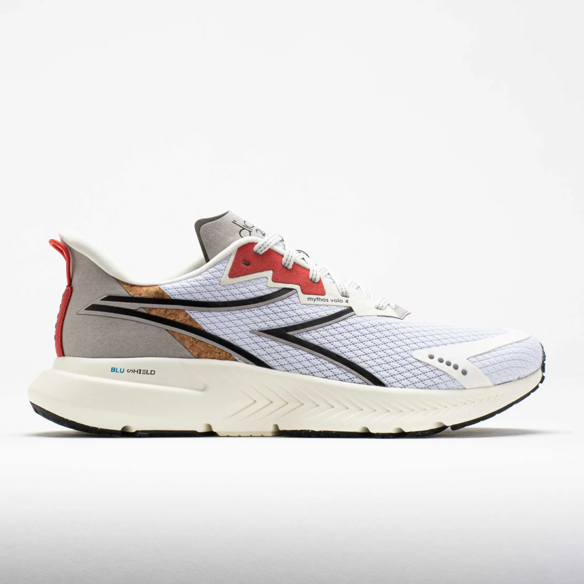 Diadora Mythos Blushield Volo 4 in Whiteblackcayenne