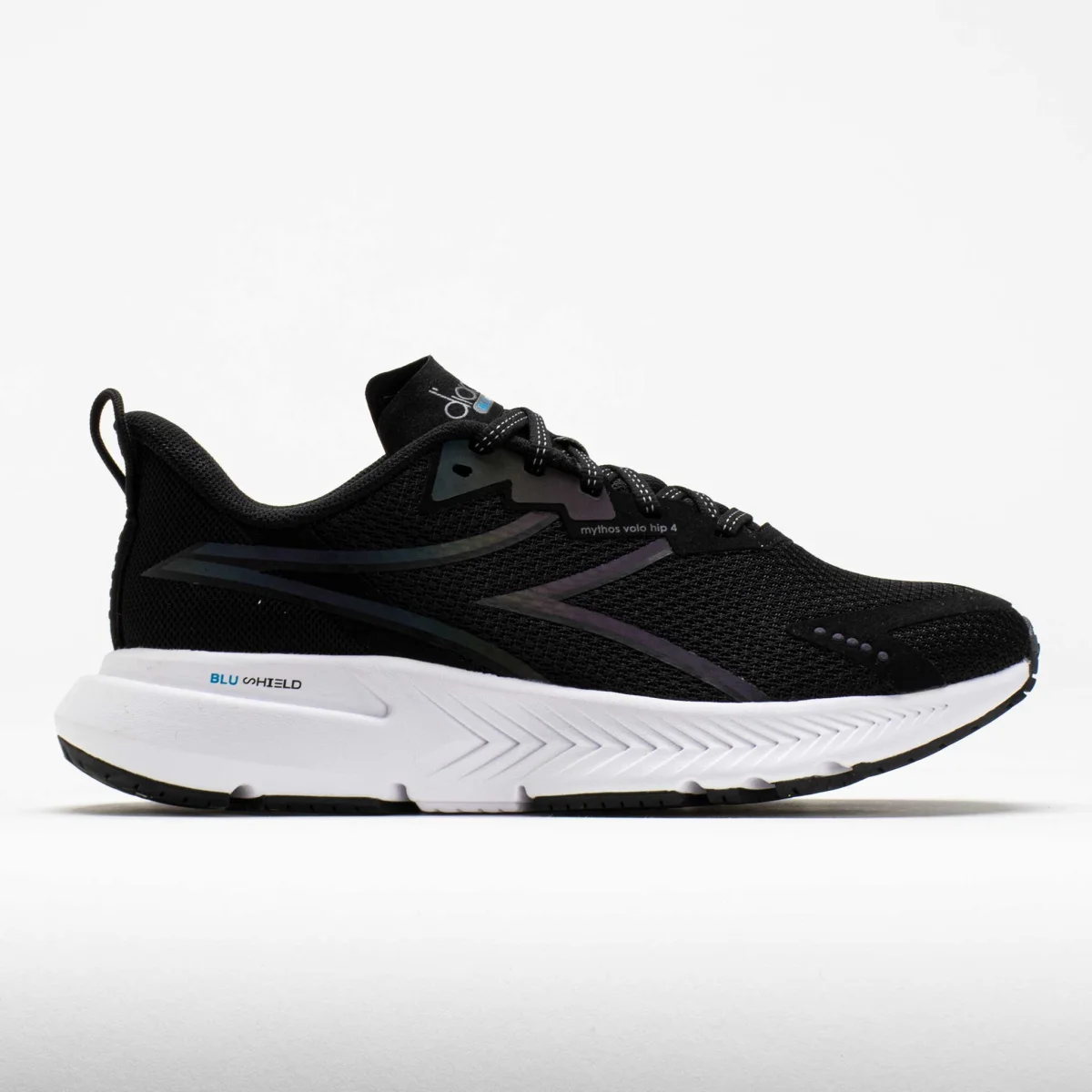Diadora Mythos Blushield Volo 4 in Black / White