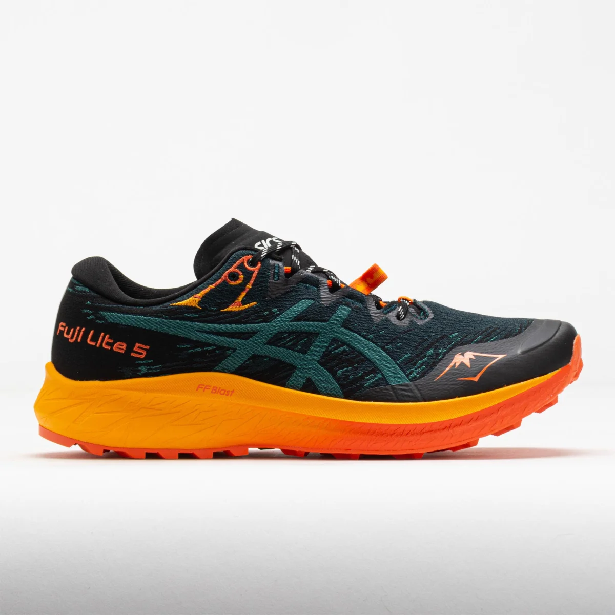 ASICS Fuji Lite 5 in Saxon