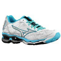 Mizuno Wave Creation 16 in White / Silver