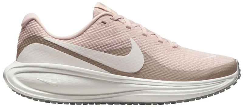 Nike Revolution 8