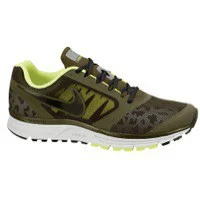 Nike Air Zoom Vomero+ 8 in Dark