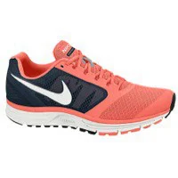 Nike Air Zoom Vomero+ 8 in Atomic
