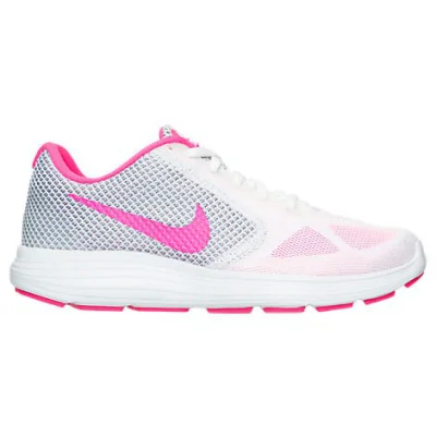 Nike Revolution 3