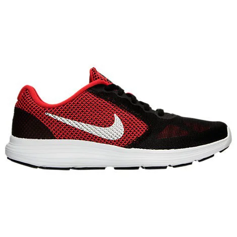 Nike Revolution 3 in Black / Red