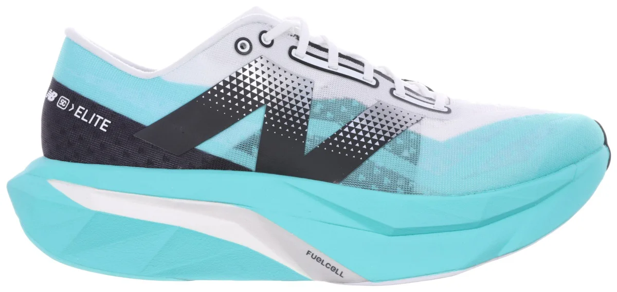 New Balance FuelCell SuperComp Elite v3 in Jade / White