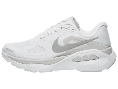 Nike Structure Plus