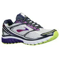 Brooks Ghost 7 in Whiteheliotropesharp