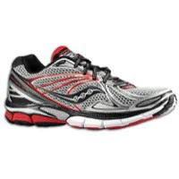 Saucony Hurricane 15 in Silver / Red / Black