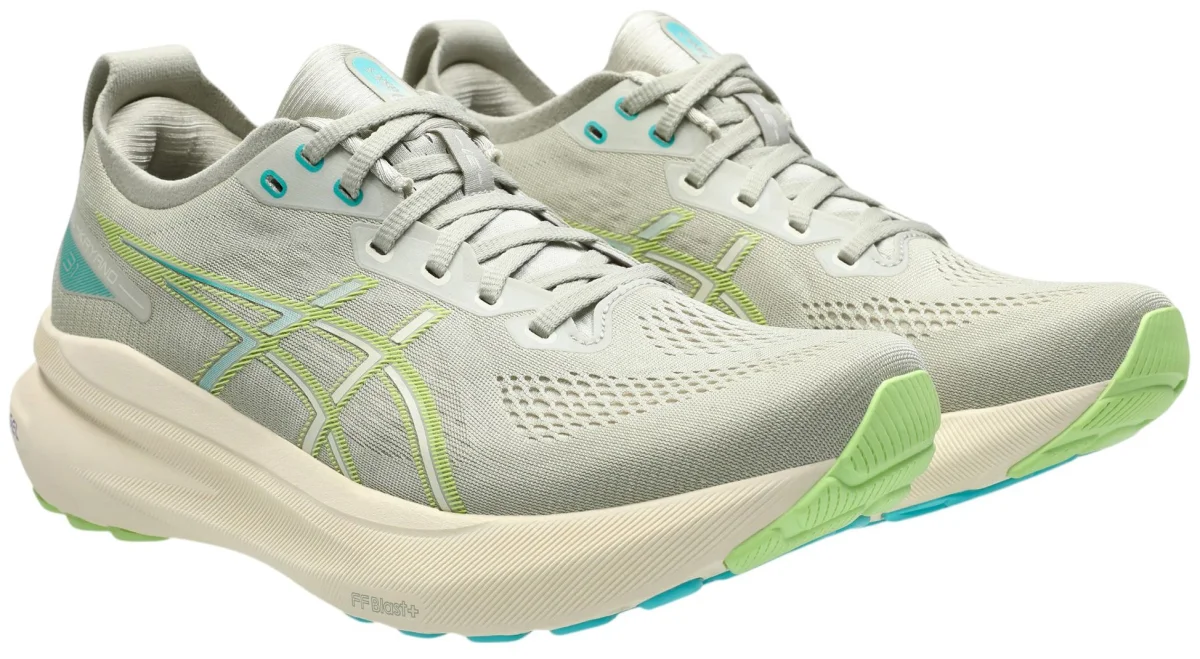 ASICS Kayano 31 in White Sage
