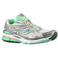 Saucony Hurricane 16 in Grey / Green / Pink