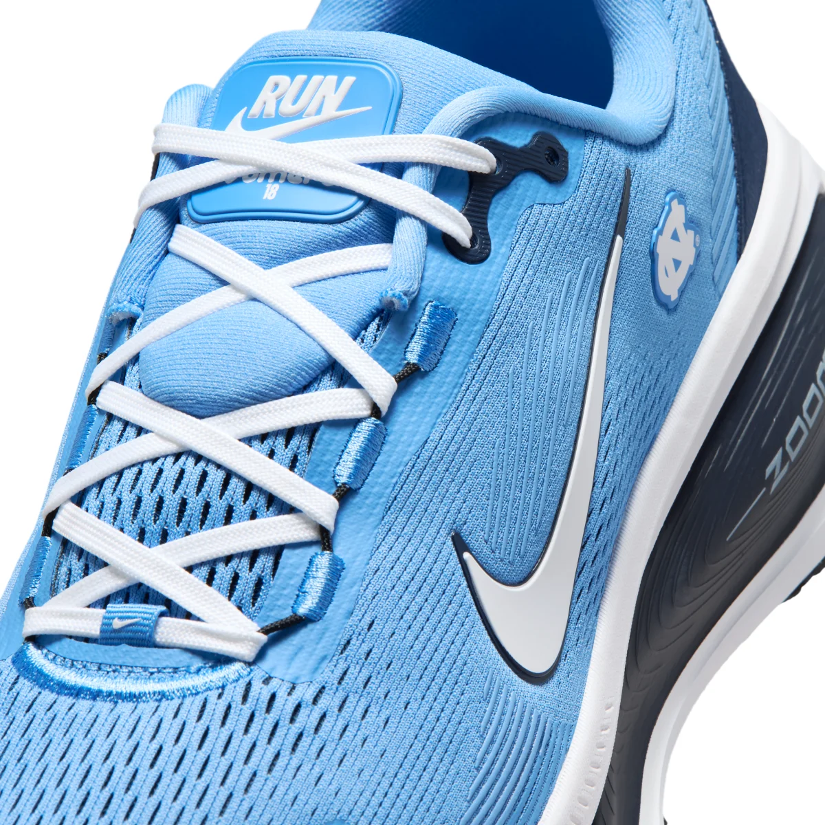 Nike Vomero 18(North Carolina) in Blue