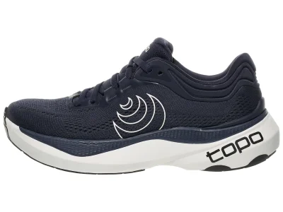 Topo Athletic Aura 2