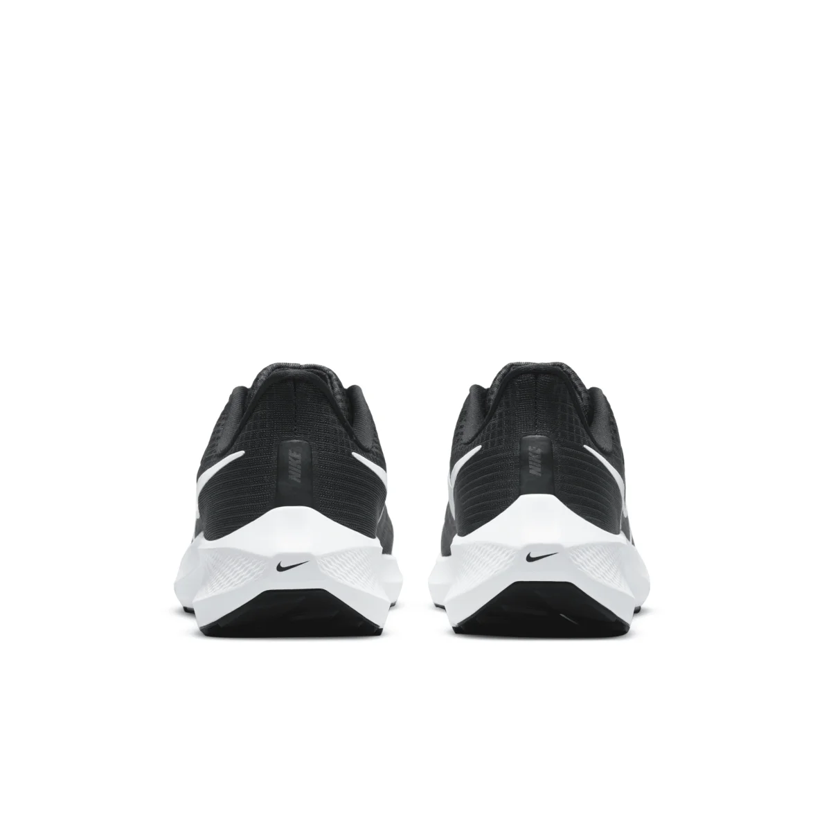 Nike Pegasus 39 in Black