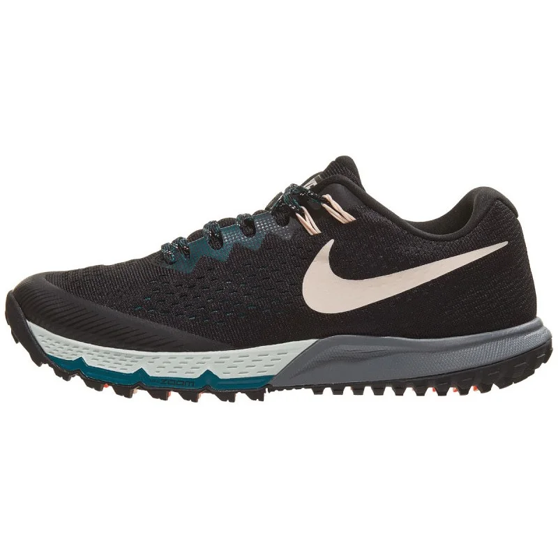 Nike Zoom Terra Kiger 4 in Black / Crimson / Teal