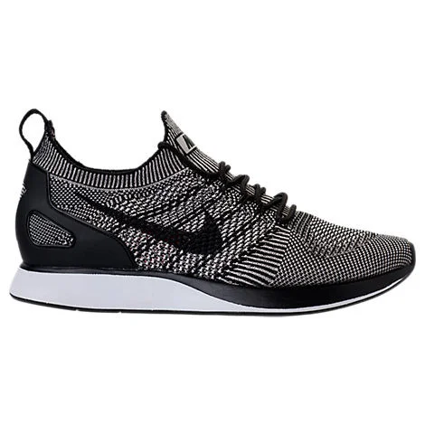 Nike Air Zoom Mariah Racer in Grey