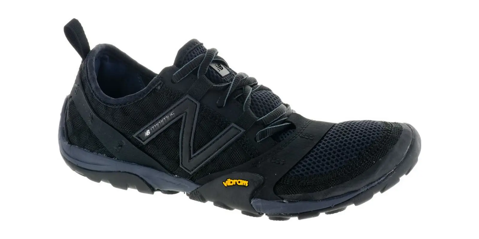 New Balance Minimus 10 in Black / Thunder