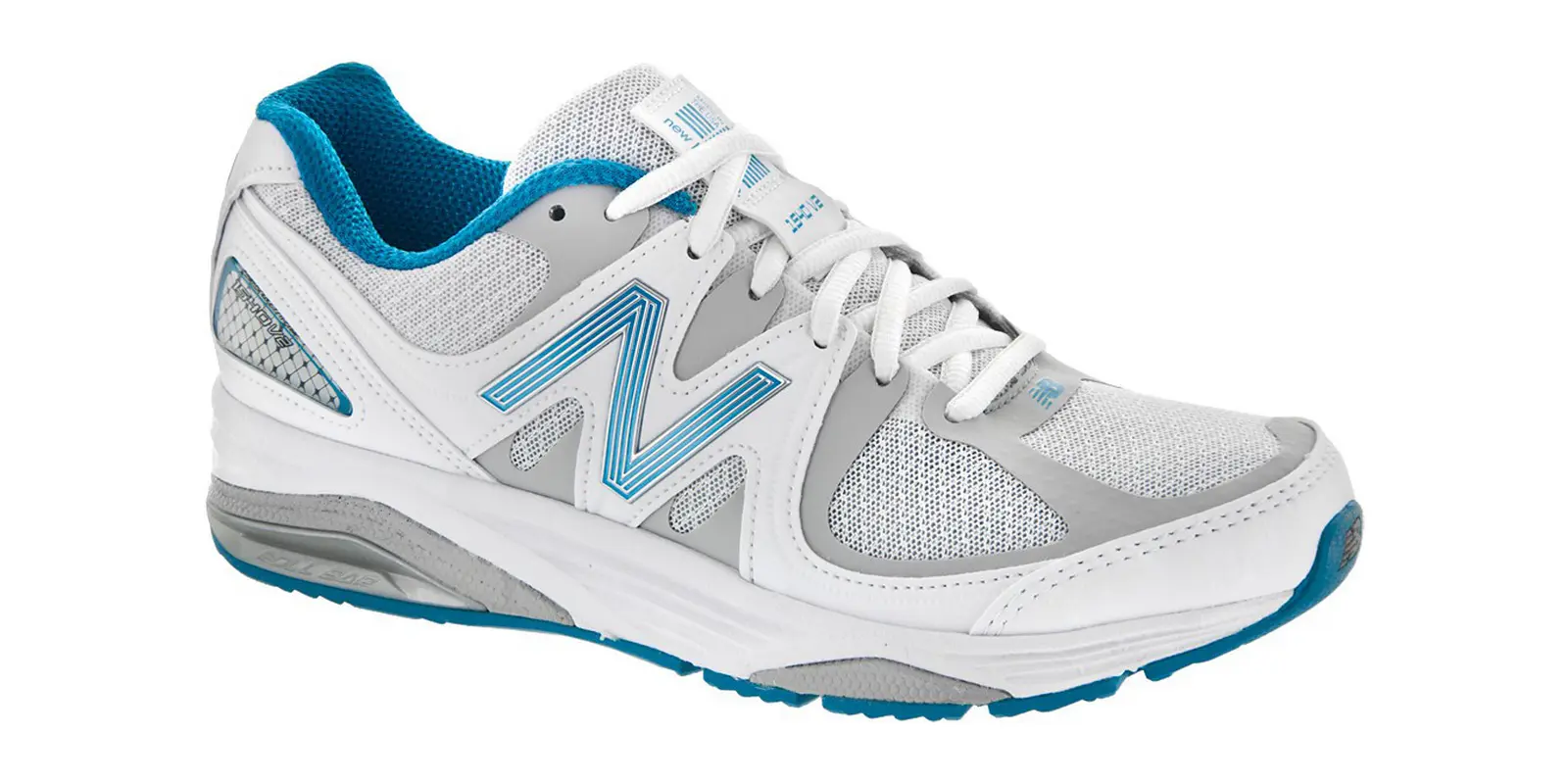 New Balance 1540v2 in White / Blue