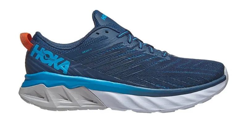 HOKA Arahi 4
