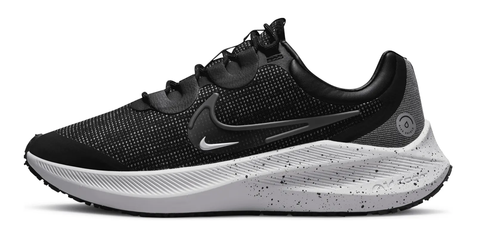 Nike Air Zoom Winflo 8 in Black