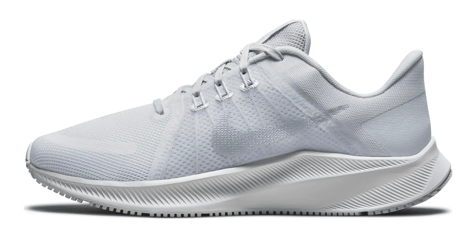 Nike Quest 4 in White