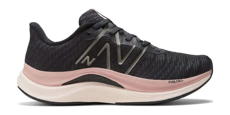 New Balance FuelCell Propel v4