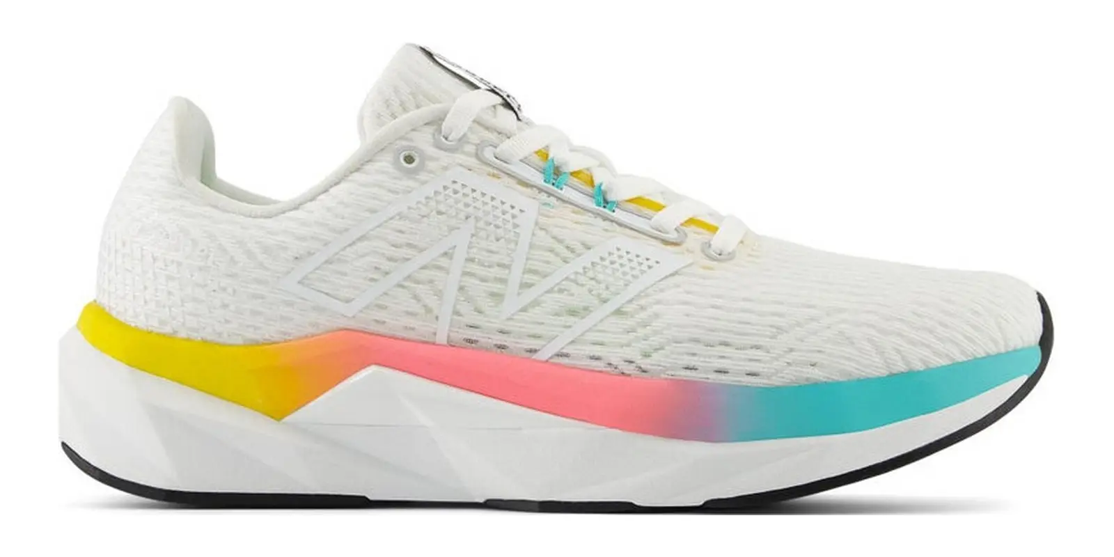 New Balance FuelCell Propel v5 in Whitecybe