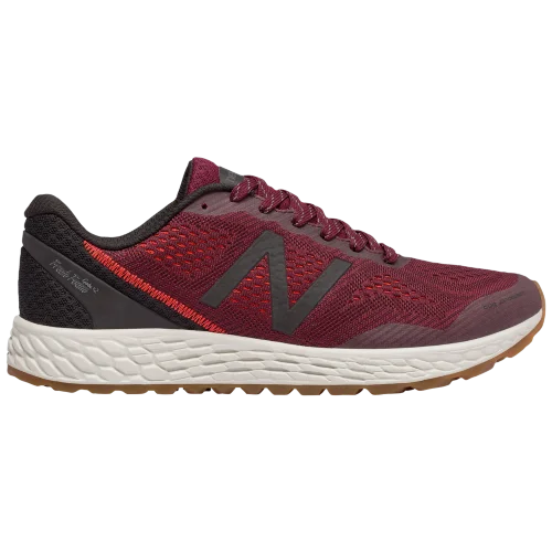 New Balance Fresh Foam Gobi V2 in Oxbloodblack