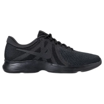 Nike Revolution 4