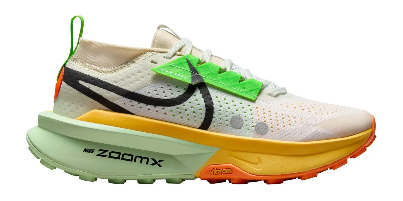 Nike Zegama Trail 2 in Alabaster / Gold