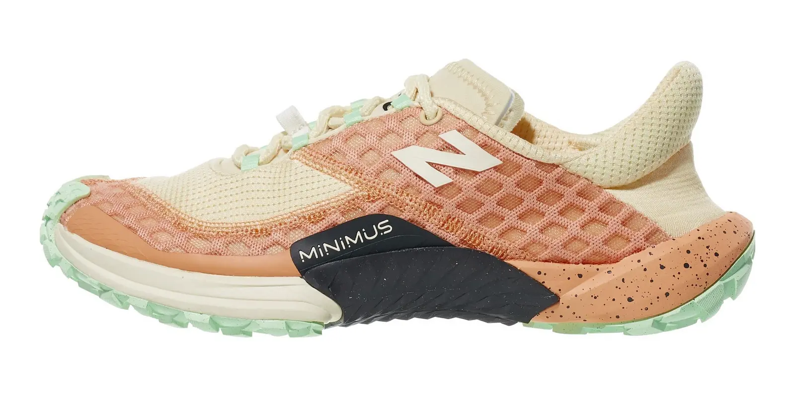 New Balance Minimus Trail in Clay Ash / Calciu